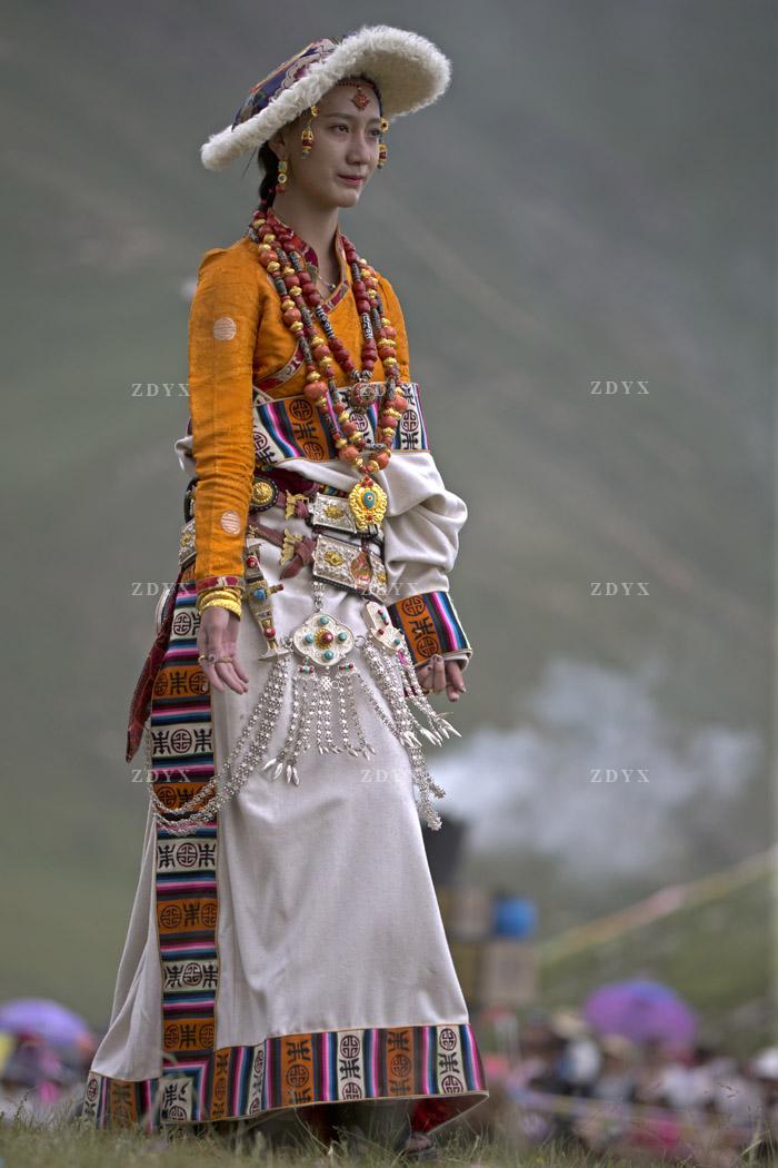 16年康巴地区玉树藏族服饰模特 tibetancostume