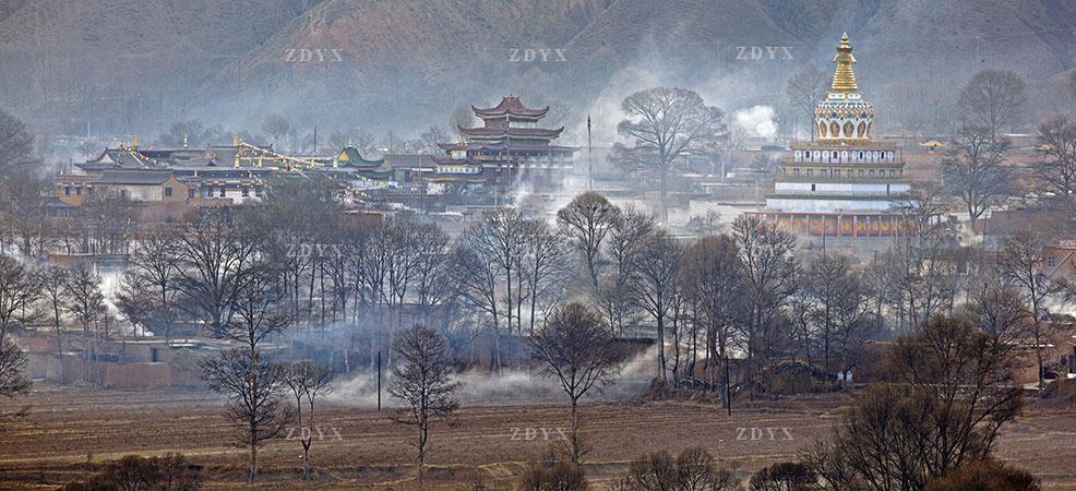 黄南州同仁县热贡五屯寺